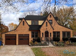 801 Hickory St, Perrysburg, OH 43551