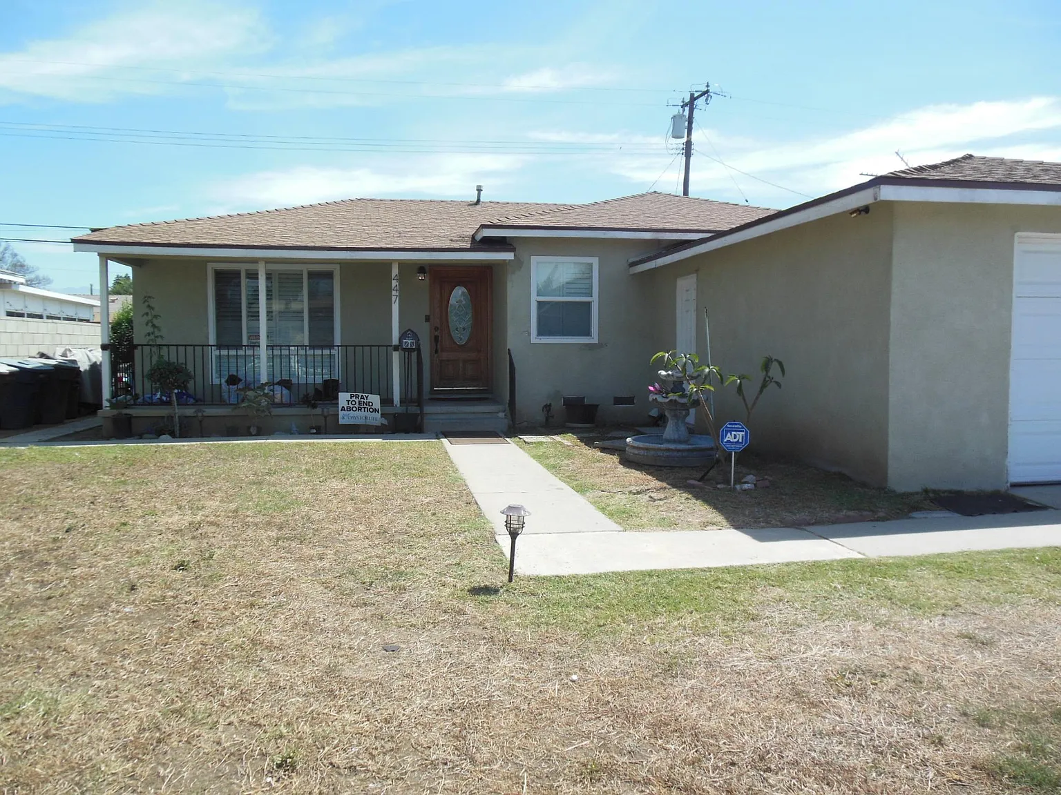 3 bed, 1067 sqft, $3,400 — Photo 2