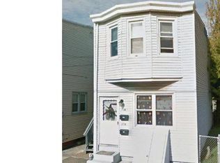 173 S Burlington St, Gloucester City, NJ 08030