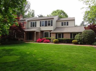 971 Cross Ln, Blue Bell, PA 19422