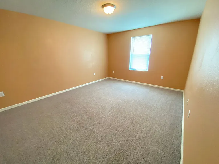 204 Gladiola Ct — Photo 12