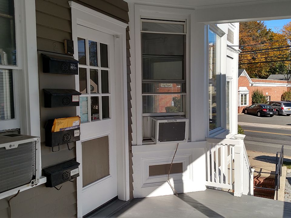 1st image of 2 Glen Ave APT 1