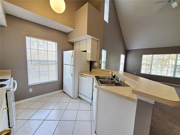 5th image of 9078 Lake Chase Island Way