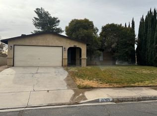 13765 Oakmont Dr, Victorville, CA 92395