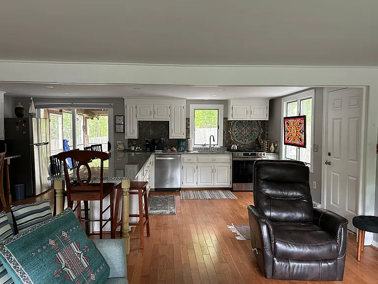 40 Somerset Rd — Photo 18