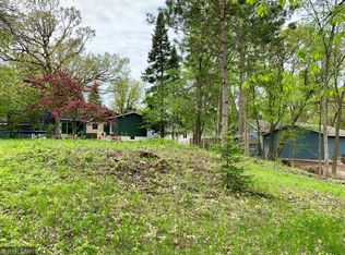 404 Faversham Rd, Willernie, MN 55090