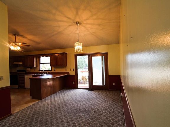4th image of 1183 E Robinson Ave