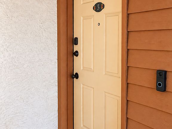 5th image of 874 Schneitter Cir APT 5