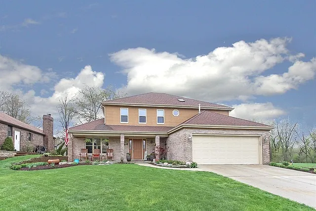 344 Patricia Ln photo 1