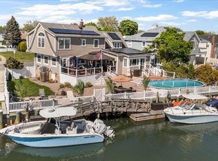 2968 Islip Ct, Wantagh, NY 11793