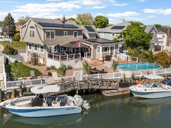 2968 Islip Court, Wantagh, NY 11793