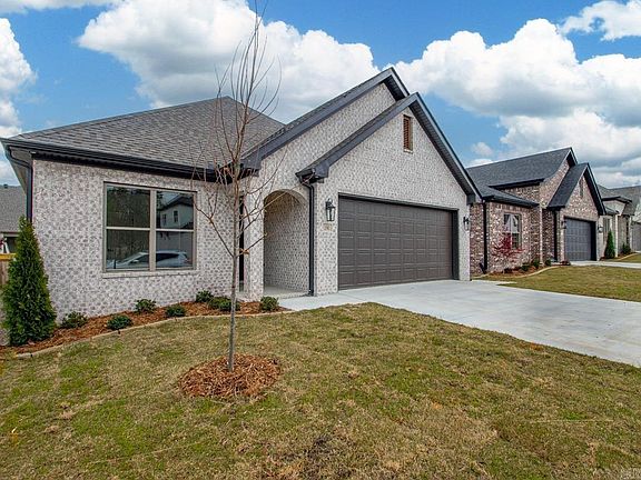 2nd image of 190 Fletcher Ridge Dr