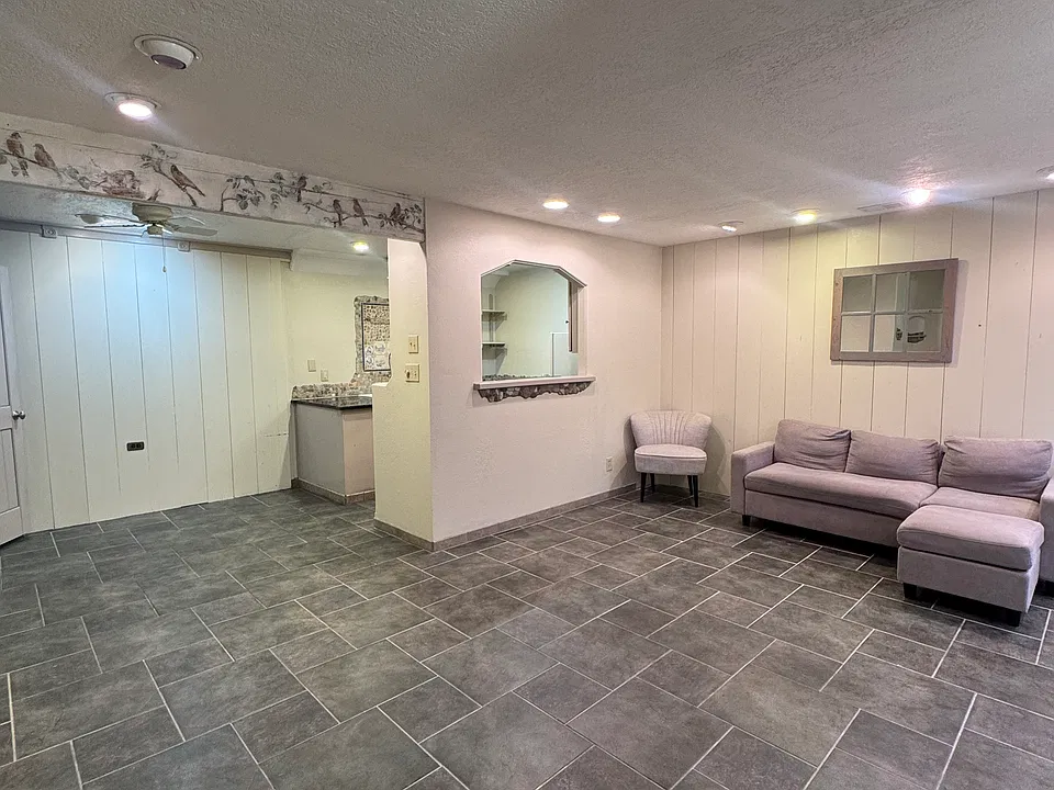 2900 Vista Del Rey NE #19B