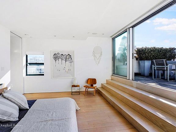 3rd image of 71 Ludlow St APT 6A