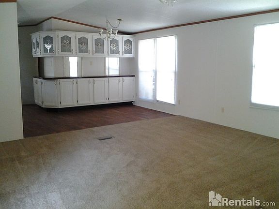 2nd image of 709 Victoria Sta Lot A