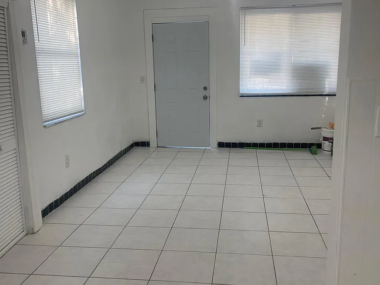 4950 N Miami Ave #B — Photo 5