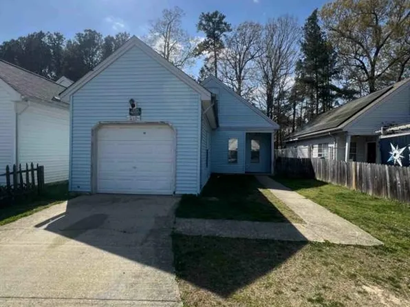 540 Michael Irvin Dr, Newport News, VA 23608