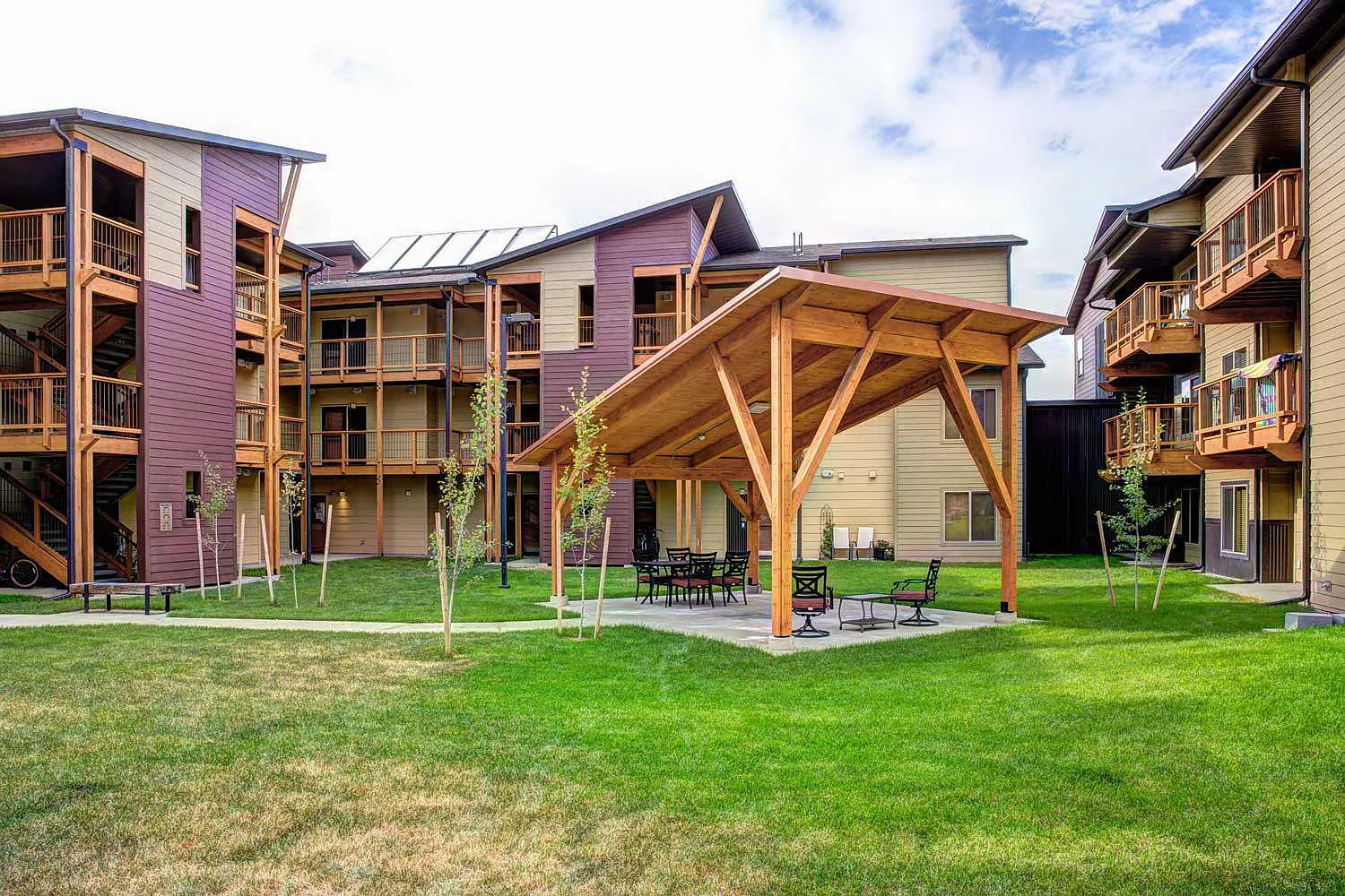 Larkspur Commons — Photo 1