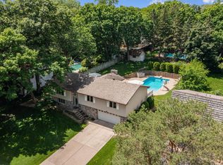 5598 W Danube Rd, Minneapolis, MN 55432