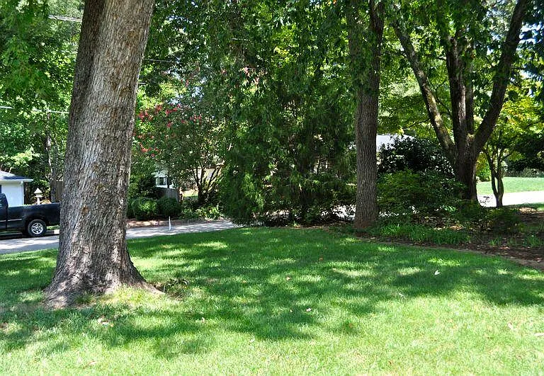 2309 Airline Dr — Photo 4