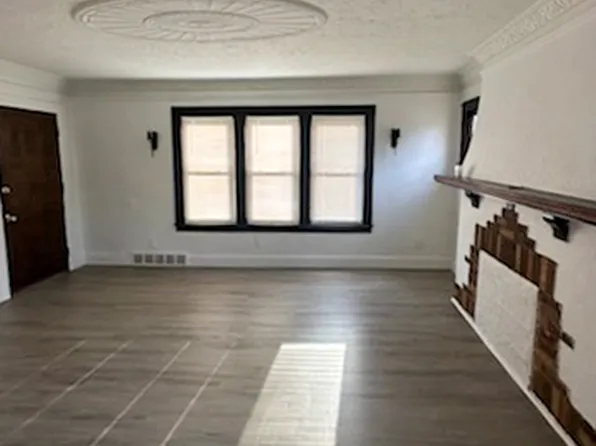17214 Roselawn St #1, Detroit, MI 48221