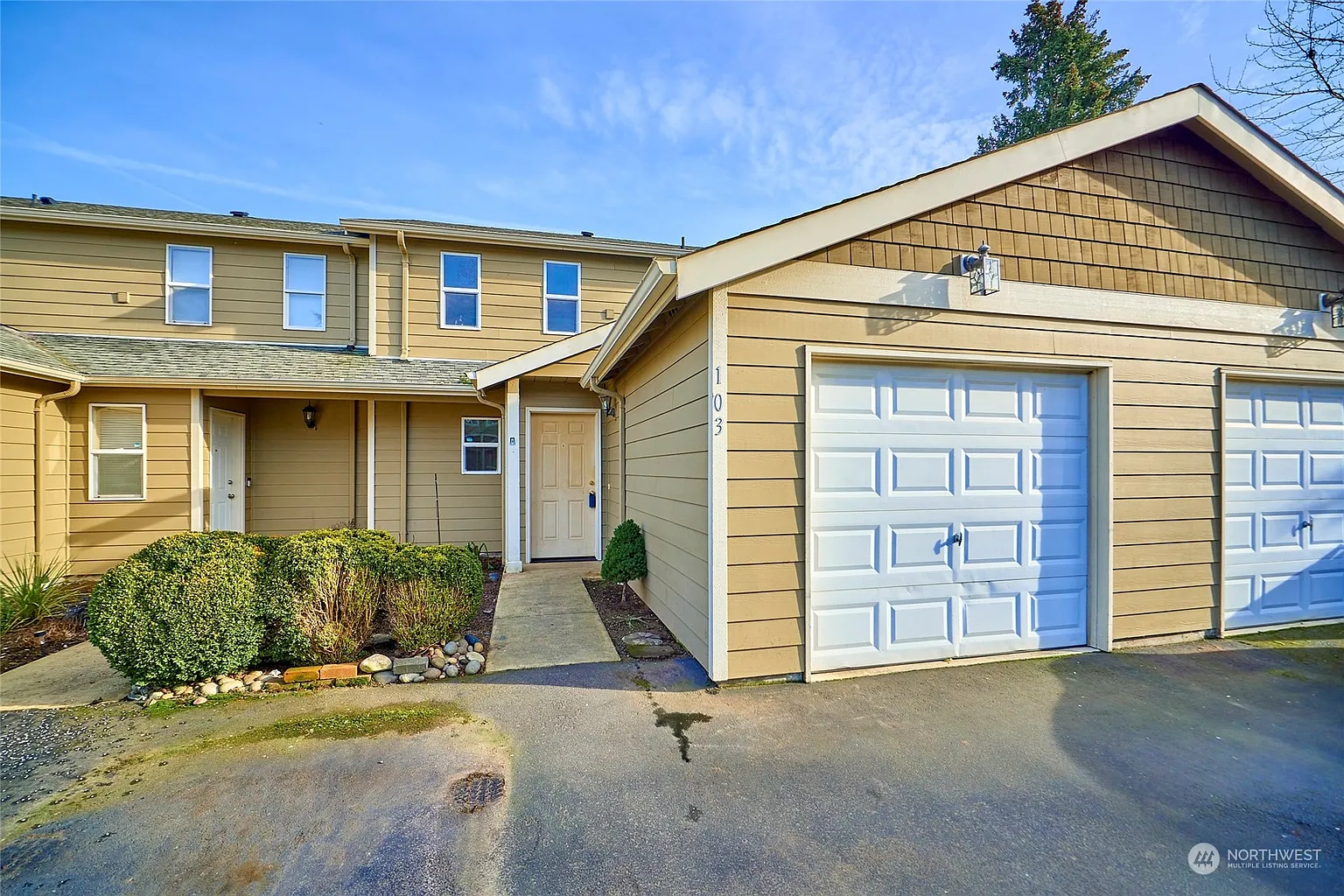 304 29th Street SE #103 photo 1