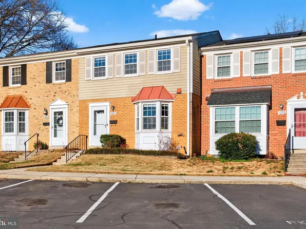 1851 Foxdale Ct, Crofton, MD 21114