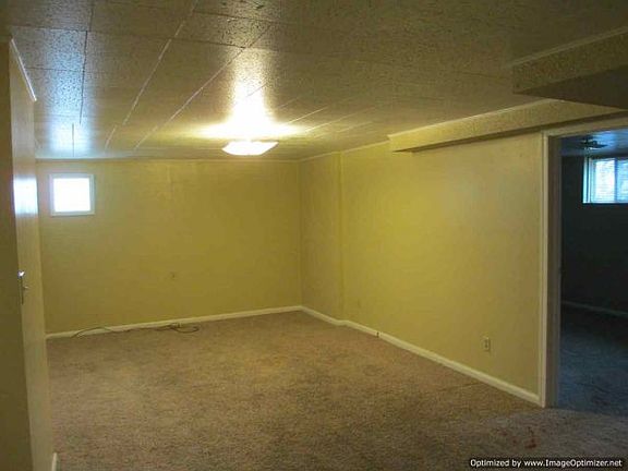 2nd image of 209 1/2 Orchard Ln