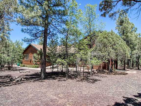2nd image of 21 S Goldenrod Ln