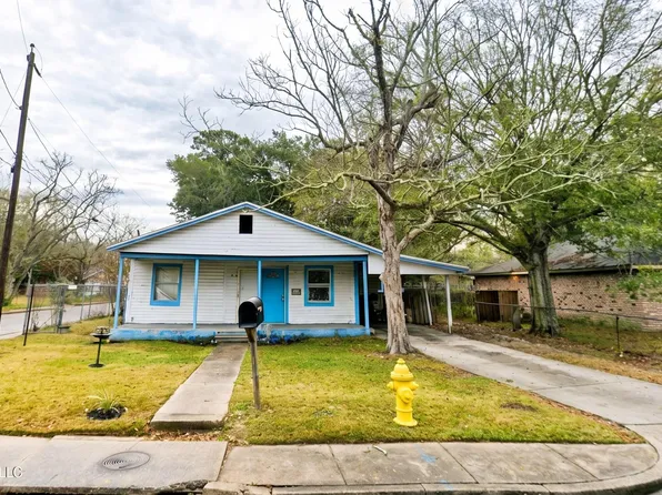 4310 Market St, Pascagoula, MS 39567