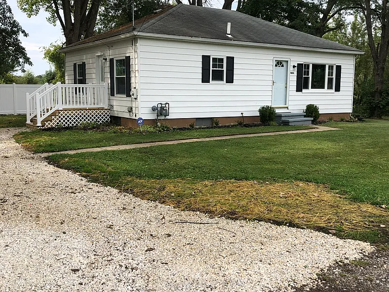 1400 Saint Michaels Ave — Photo 1