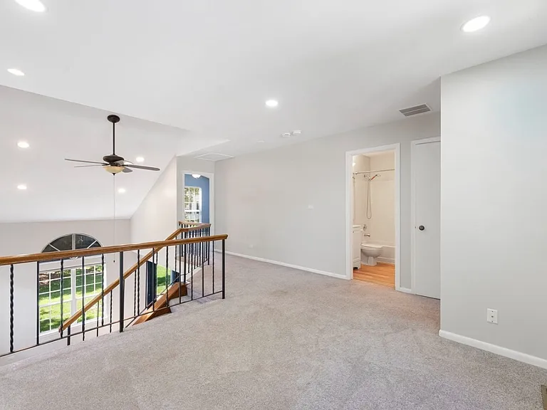 1500 Golfview Dr — Photo 12