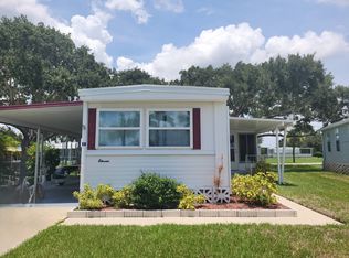 Community/clubhouse & Separate Laundry R, Lake Placid, FL 33852