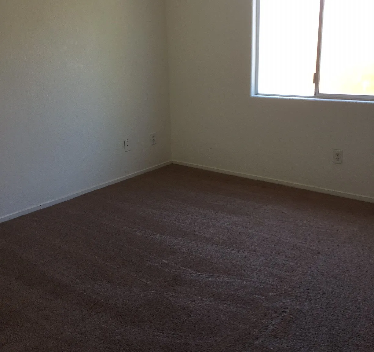 4 Bedroom House — Photo 4