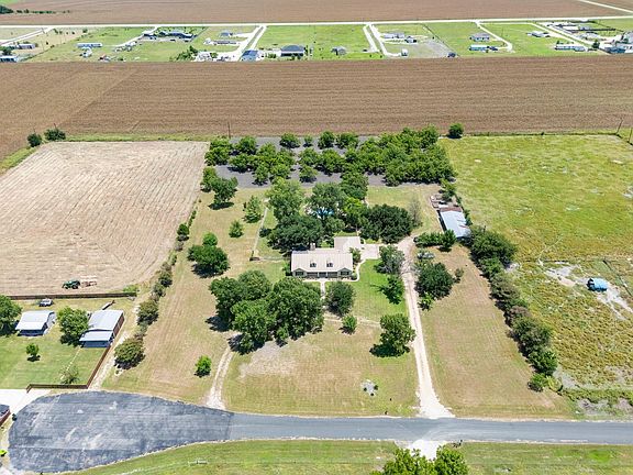 4th image of 280 Windy Ln
