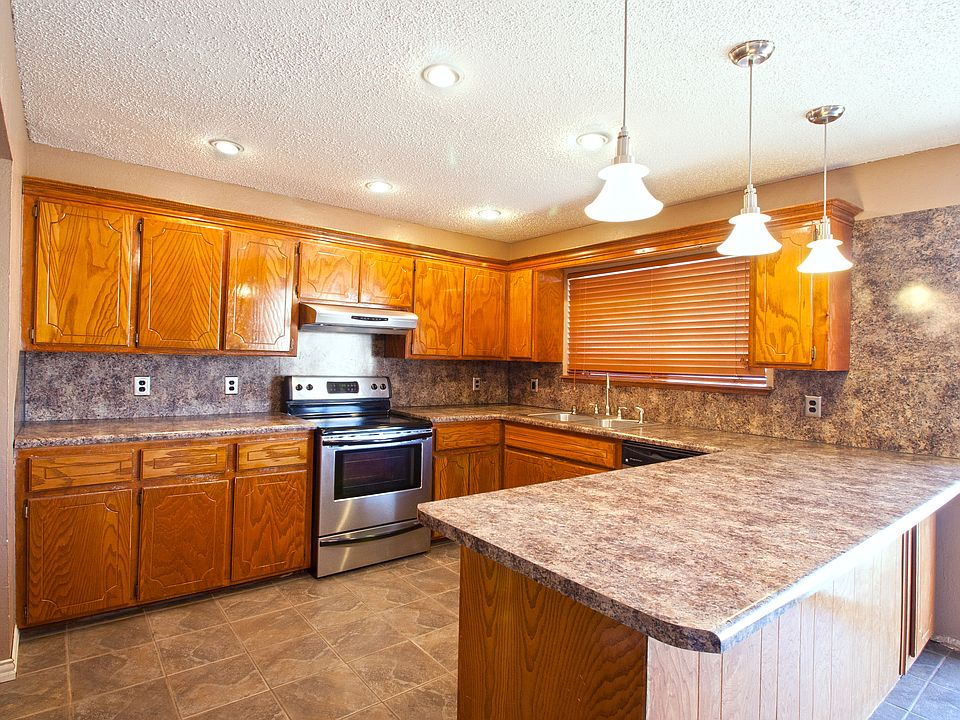 1st image of 517 Conestoga Dr