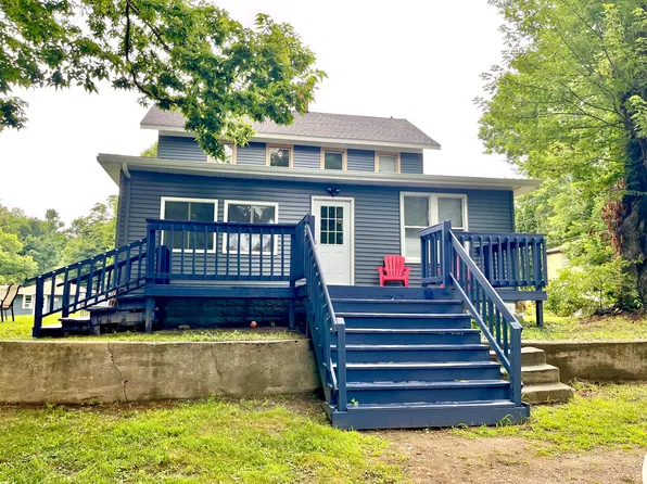 (undisclosed Address), Coloma, MI 49038