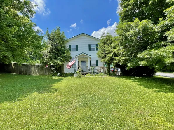 1147 N Henry St, Morristown, TN 37814