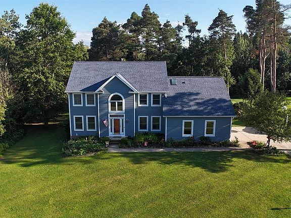 2nd image of 111 Beau Dr