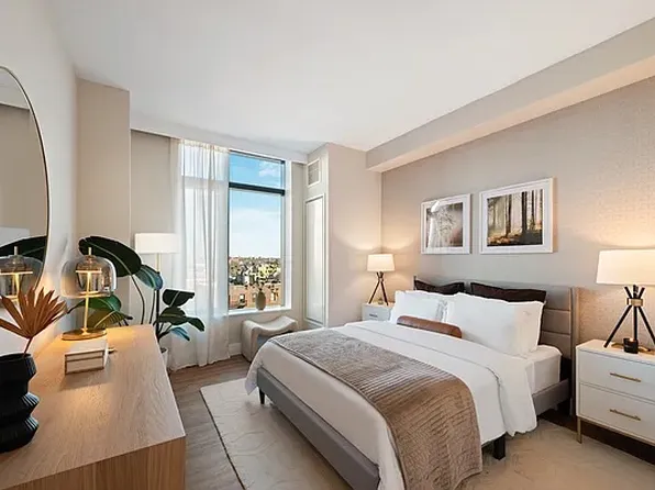 2230 Cropsey Avenue image 7 of 69