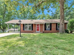 23 Countryside Dr, Saint Peters, MO 63376