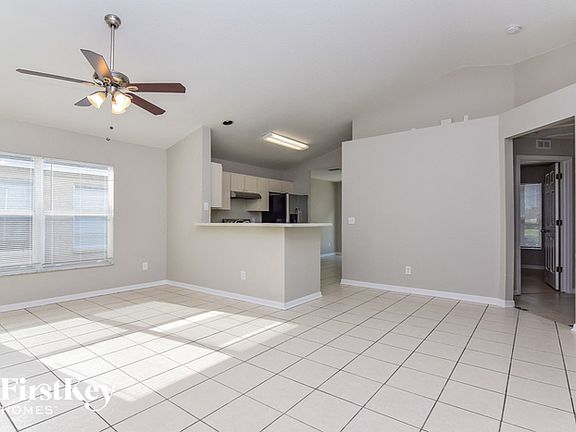4th image of 7433 Oxford Garden Cir