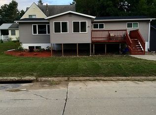 101 W Grant St, Conrad, IA 50621