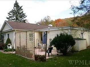 33 Colonial Dr, Mahopac, NY 10541