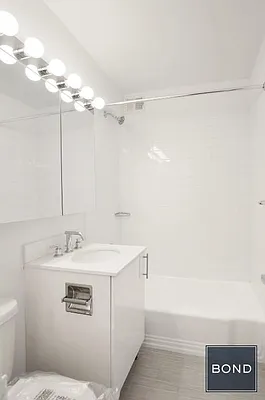 Rented by Bond New York | media 4
