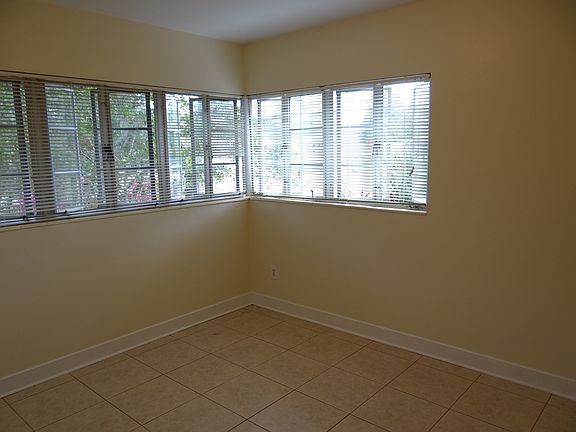 4th image of 4913 5th St S