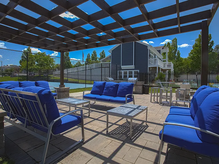 Island Club — Photo 27