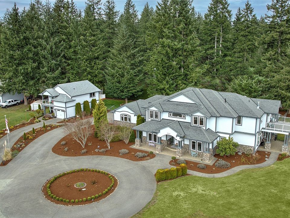 An Aerial look at the Main House, the Guest House, and the Shop.>
