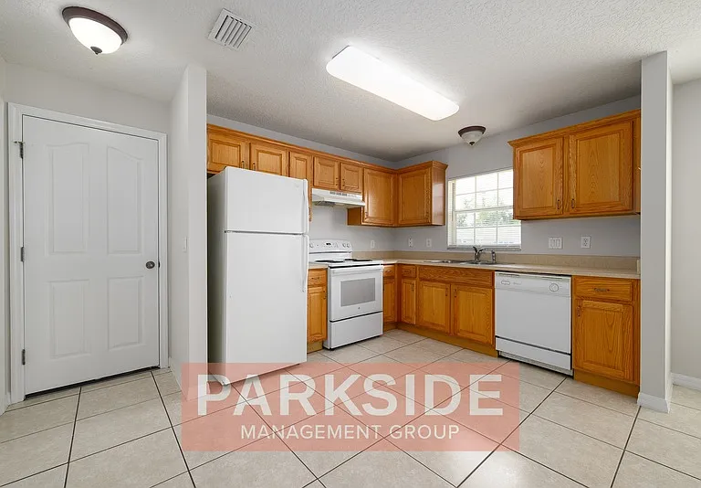 152 Cascade St #B — Photo 6