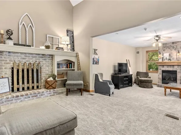 15510 Conser St, Overland Park, KS 66223